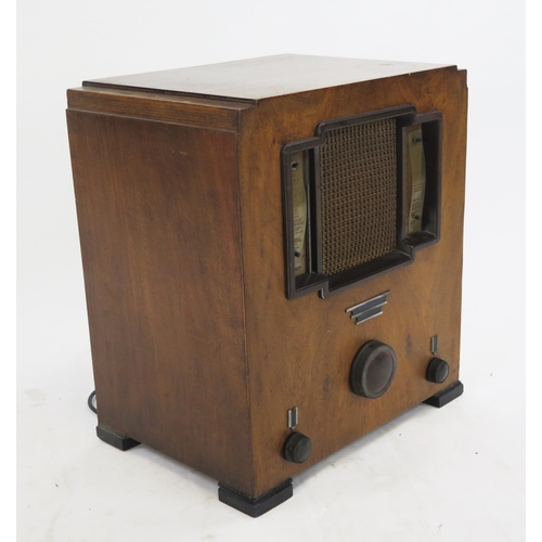 2077 - Cossor Model 364 Mains Receiver Valve Radio