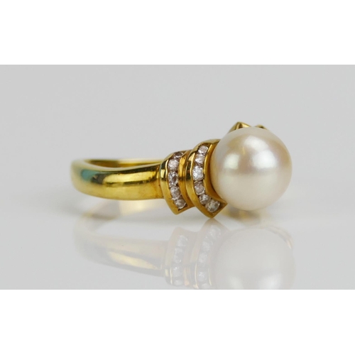 101 - A MIKIMOTO 18CT Gold, Cultured Pearl and Diamond Ring with certificate, size N.5, stamped 18ct, 5.18... 