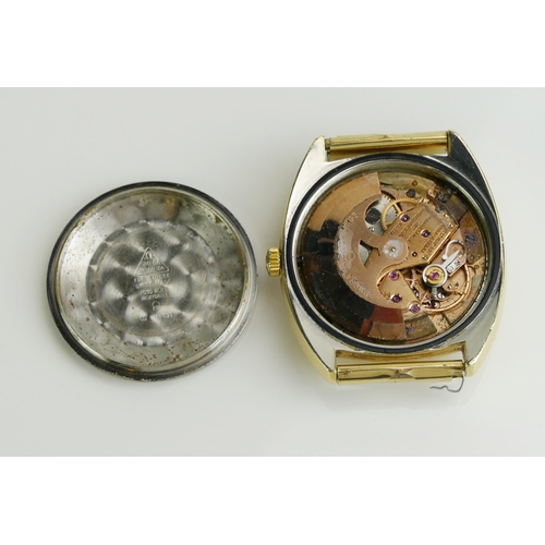 186 - An OMEGA Constellation Gent's Gold Plated Wristwatch, the 34.9x33.1mm case with caliber 564 automati... 