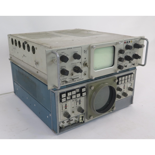 1464 - Tektronix (USA) Type 520 PAL Vectorscope in case  and Type RM 529 Waveform Monitor