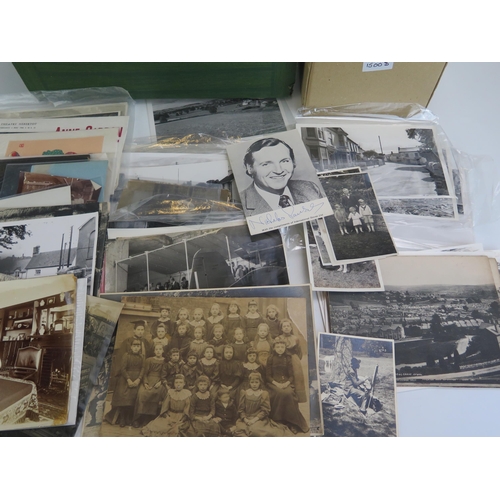 1500D - A collection of assorted photographs, postcards, advertising ephemera etc.