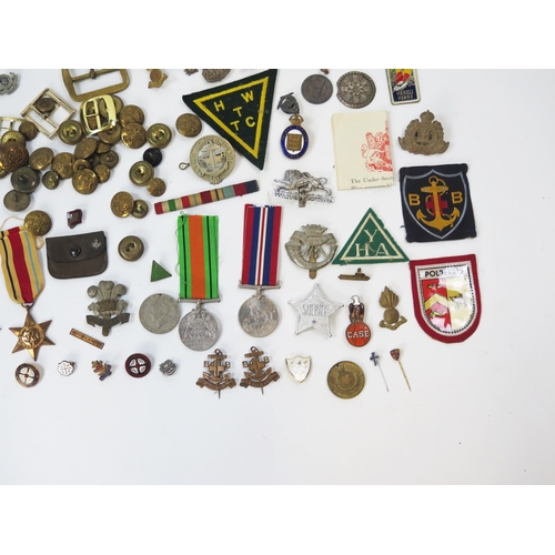 1806 - Five World War II medals including War Medal, Defence Medal, Africa Star, 1939-45 Star, Italy Star, ... 