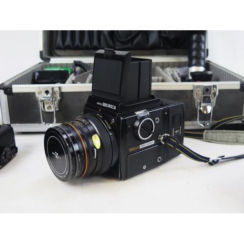 1408 - Zenza Bronica SQ-A Camera in hard shell case with various lenses and accessories including x2 SQ 6x6... 