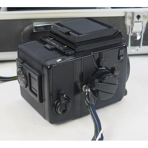 1411 - Zenza Bronica SQ-Ai Camera Body in hard shell case with SQ-i120 film back, with Macro Zenzanon PS 11... 