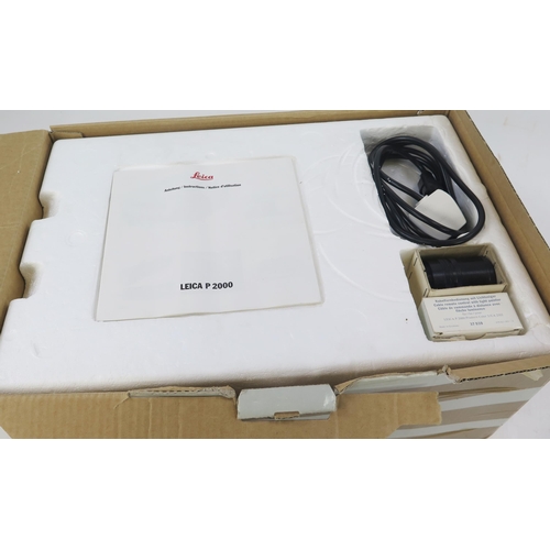 1417 - Leica P2000 Slide Projector with Colourplan-P CF1:2.5/90 lens, cable remote, boxed