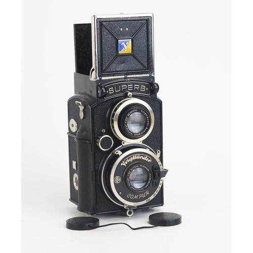 1423 - Voigtlander Superb 120 TLR Camera with 7.5cm f3.5 lens, compur shutter