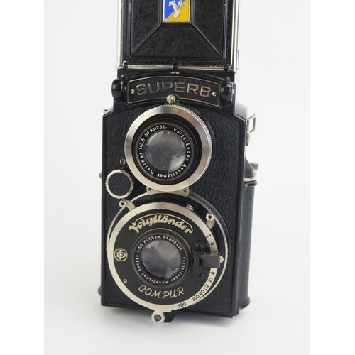 1423 - Voigtlander Superb 120 TLR Camera with 7.5cm f3.5 lens, compur shutter