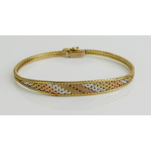 169 - A 9ct Gold Tri-colour Bracelet, 18cm, import hallmarks, 10.06g. Boxed