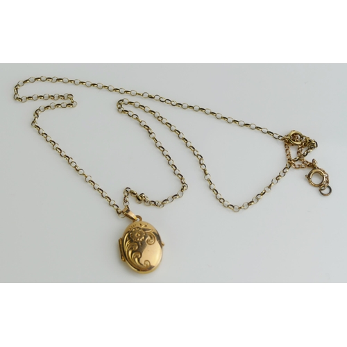 178 - A 9ct Gold Locket on a 9ct gold chain (with extension), 4.38g without unmarked extension