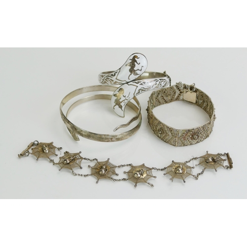 223 - A Selection of Silver Jewellery, c. 92g