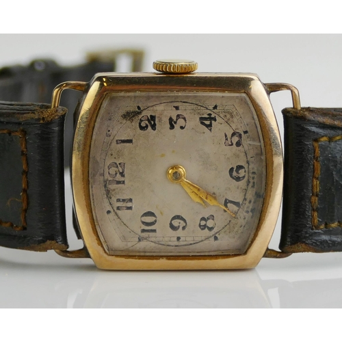 270 - A 9ct Gold Wristwatch, 25.2x23.56mm dial. Needs attention