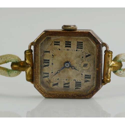 271 - A 9ct Gold Wristwatch, 21.2mm dial. Needs attention