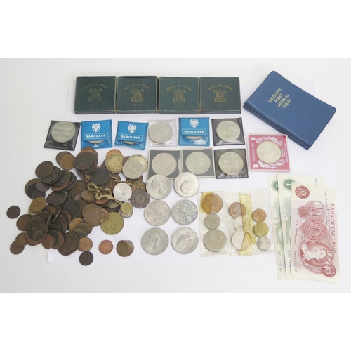 317 - A Selection of Victorian Silver Coins including an 1887 Crown, 1887 & 1888 Half Crowns, 2 x 1914 hal... 