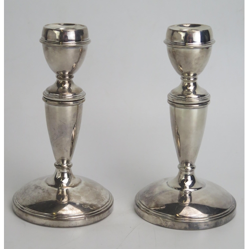 564 - A pair of Elizabeth II silver candlesticks, maker J B Chatterley & Sons Ltd, Birmingham, 1966, with ... 