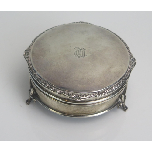 674 - A George V silver trinket boxmaker Northern Silversmiths Co, Sheffield, 1928, initialled, of circula... 