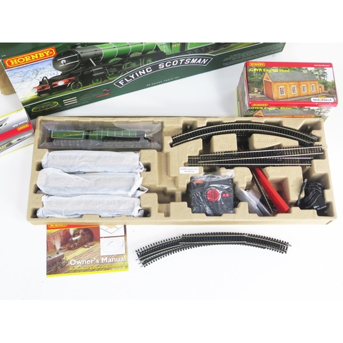 1147 - Hornby OO Gauge R1255 Flying Scotsman Train Set with The LNER Class A1 4-6-2 loco and teak coaches t... 