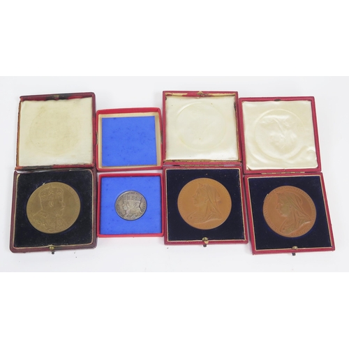 1232 - A collection of Royal commemorative medallions including  Victoria Diamond Jubilee (2), Edward VII C... 