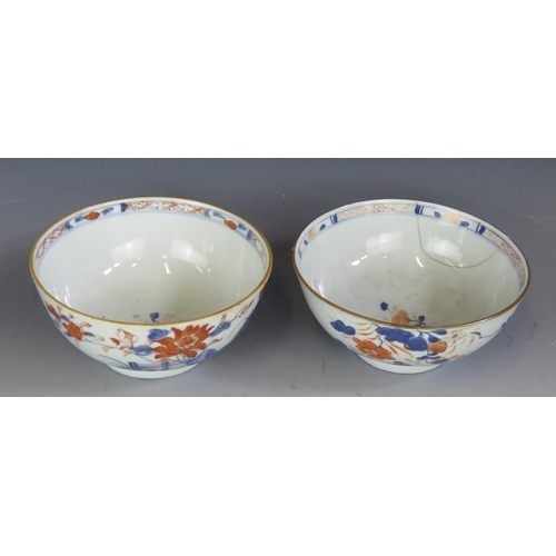 1394 - A pair of 19th century Chinese porcelain rice bowls decorated in the Imari palette, 15cm diameter, o... 