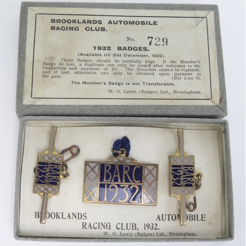 1539E - A boxed set of three BARC Brooklands member's and guest's lapel badges, 1932, number 729, in blue an... 