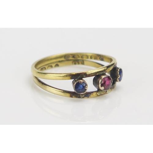 212 - A Victorian 18ct and 22ct Gold Three Stone Ring, size N, London 1863?, 2.64g