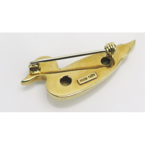 226 - An 18ct Gold, Enamel and Diamond Duck Brooch, c. 32.9mm long, stamped 750, 5.32g