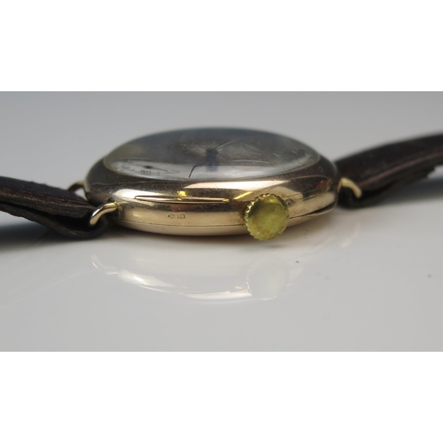 321 - A ROLEX Gent's 9ct Gold Cased Wristwatch, 33.1mm case, 15 jewel manual wind movement, Glasgow 1923 i... 