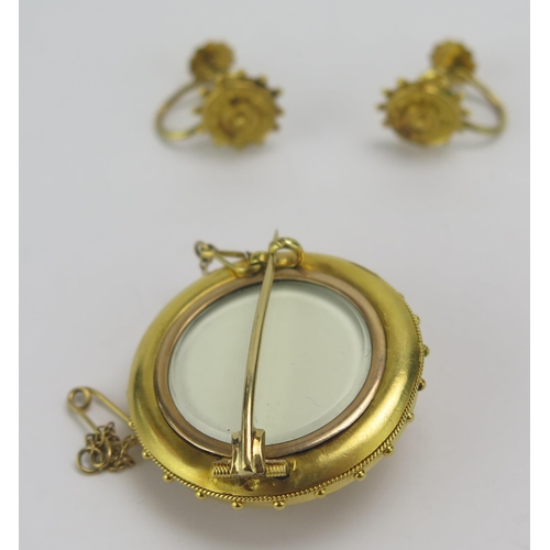 45 - A Victorian High Carat Precious Yellow Metal and Old Cut Diamond Locket Back Target Brooch (c. 32mm ... 