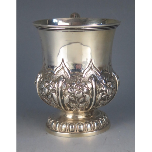 675 - A William IV silver christening cup, maker Adey Bellamy Savory, London, 1831, of baluster form, with... 