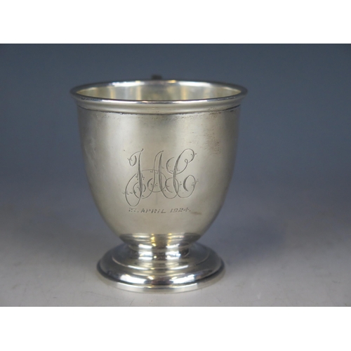 679 - A George V silver christening mug, maker Charles & Richard Comyns, London, 1923, monogrammed and dat... 