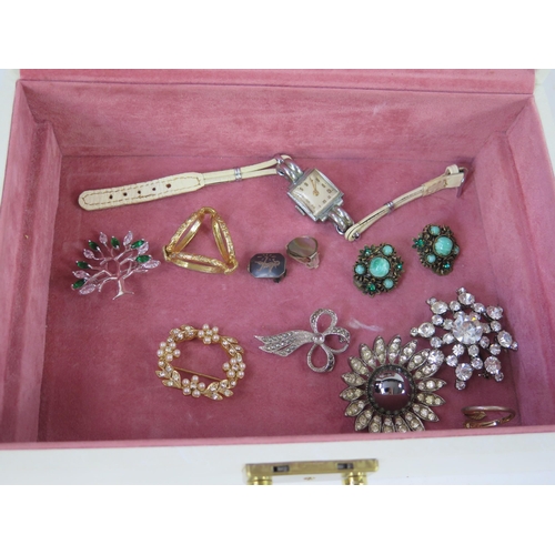 123 - A Selection of Costume Jewellery including silver and marcasite, a sporran brooch, etc.