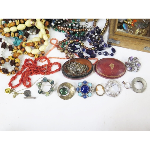 125 - A Selection of Silver and Costume Jewellery, etc.