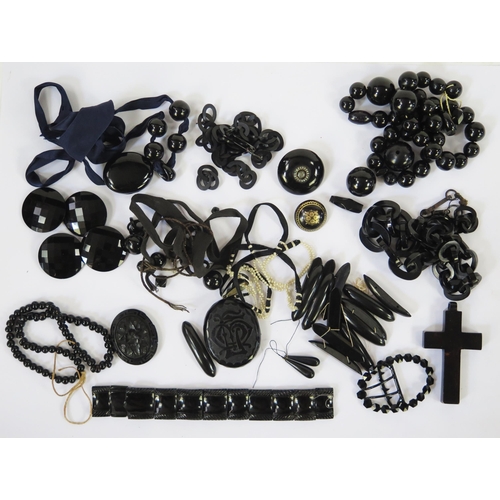 133 - A Selection of Victorian Jet Jewellery
