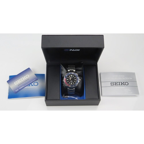 251 - A SEIKO Prospex Turtle PADI Diver's Watch, 44mm case, automatic movement. Running and boxed with pap... 