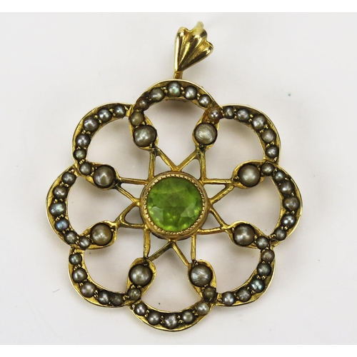 71 - A 9ct Gold, Peridot and Seed Pearl Pendant, 32.1mm drop, Birmingham 1943, 2.64g