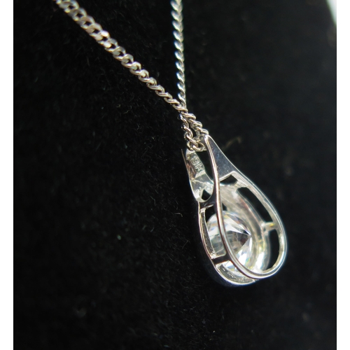 97 - A 9ct White Gold Chain with pendant, hallmarked chain, 2.11g