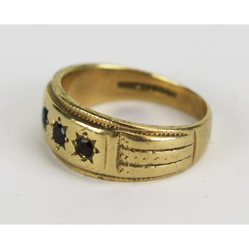 56 - 9ct Gold and Garnet Ring, size T, Birmingham 1992, 8.1g