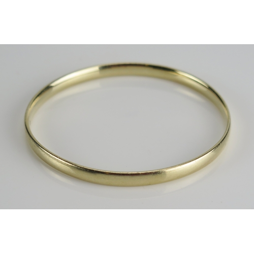 50 - Solid 9ct gold bangle, 5mm wide, 61mm diam., hallmarked, 19.07g