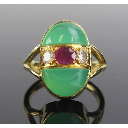5 - A ruby, diamond and chrysoprase ring in an 18ct yellow gold setting, c. 5.2x4.1mm ruby, 3.4mm brilli... 