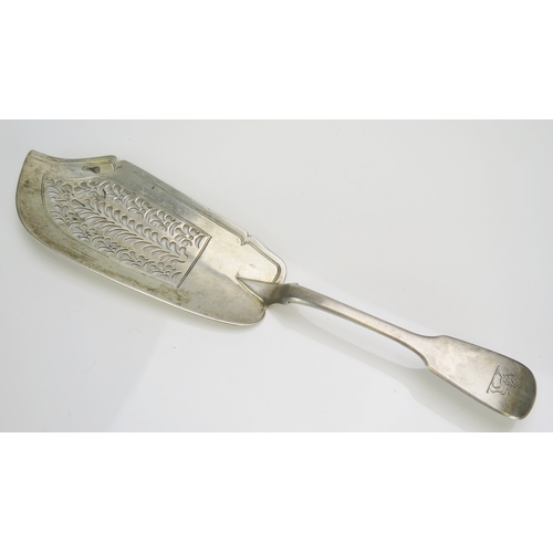 536 - A William IV silver Fiddle pattern fish slice, maker John, Henry & Charles Lias, London, 1832, crest... 