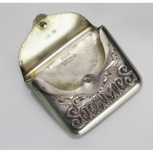 590 - A George V silver stamp holder in the form of a purse, maker Crisford & Norris, Birmingham, 1912, 5.... 