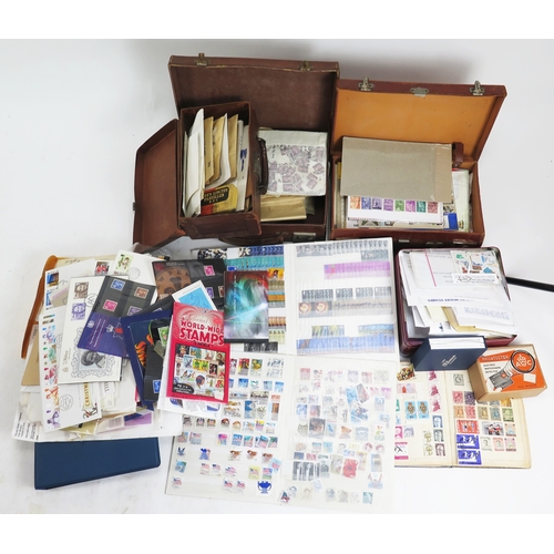 678 - A large collection of world stamps including US mint