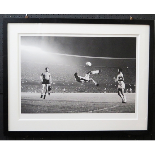 6A - Limited edition Signed Pele photographic print, 