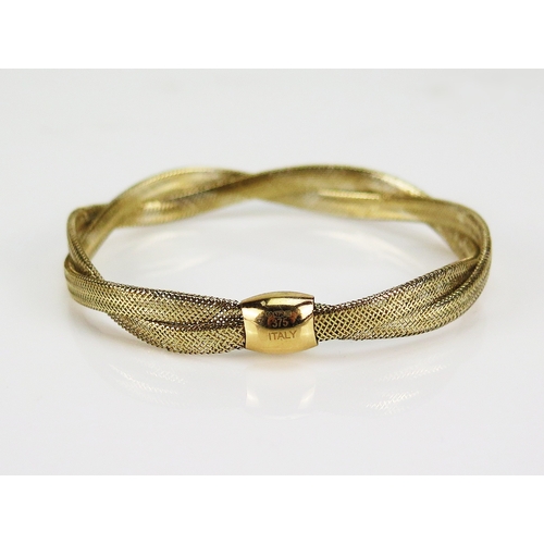A 9ct gold mesh bracelet, 2.45g