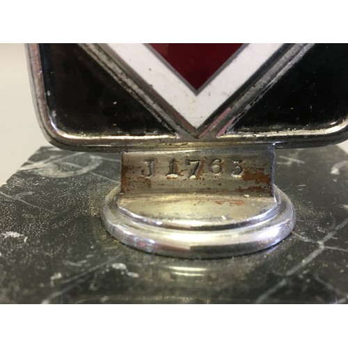 114 - Circa 1930 J.C.C  Junior Car Club Ser No J1763 Elkington & Co Chrome and Enamel Car Badge/Mascot... 