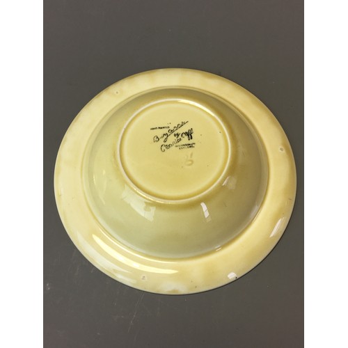 67 - Art Deco - Pair of Clarice Cliff Bizarre Range Banded Bowls.Dia 16cm