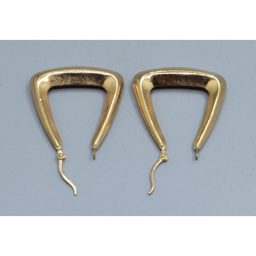 2504 - 9ct gold Triangular shape hoop earrings 2.5cm drop, 2.2cm widest , 0.4cm thickest