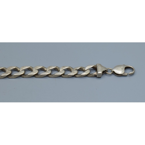 2507 - 925 silver flat link bracelet with lobster claw catch 23cm long, 0.9cm wide, 30grams