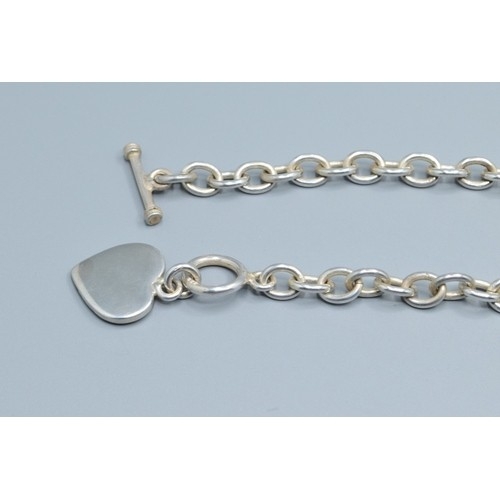 2557 - 925 silver heart neck chain with T-bar catch 44cm long links 0.70cm wide 45 grams