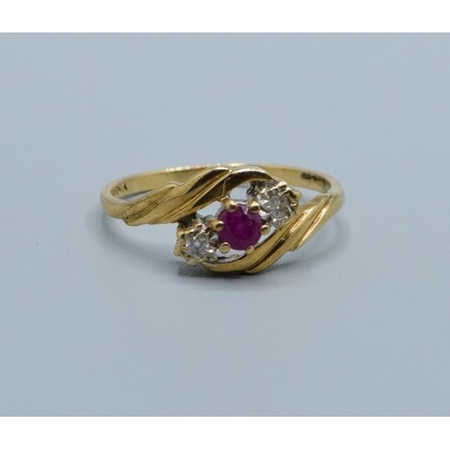2582 - 9ct gold ladies vintage 3 stone Ruby and Diamond ring in a sweep design hallmarked as Diamond size P