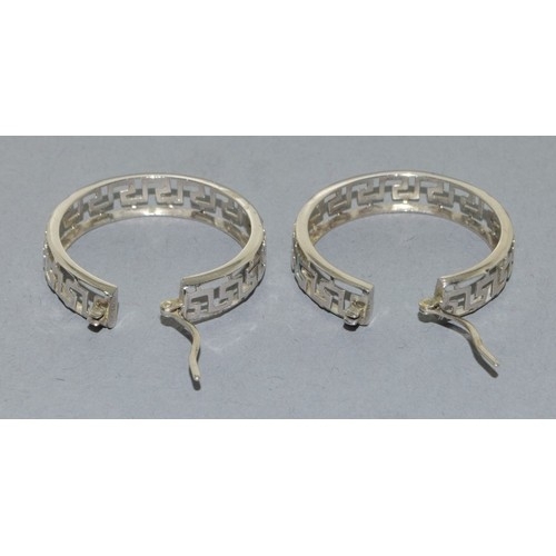 2594 - 9ct white gold Greek key design round hoop earrings 2.5cm diameter